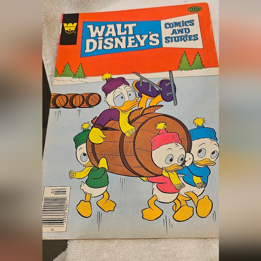 DISNEY COMICS- SET OF 4 - Picture 2 of 8